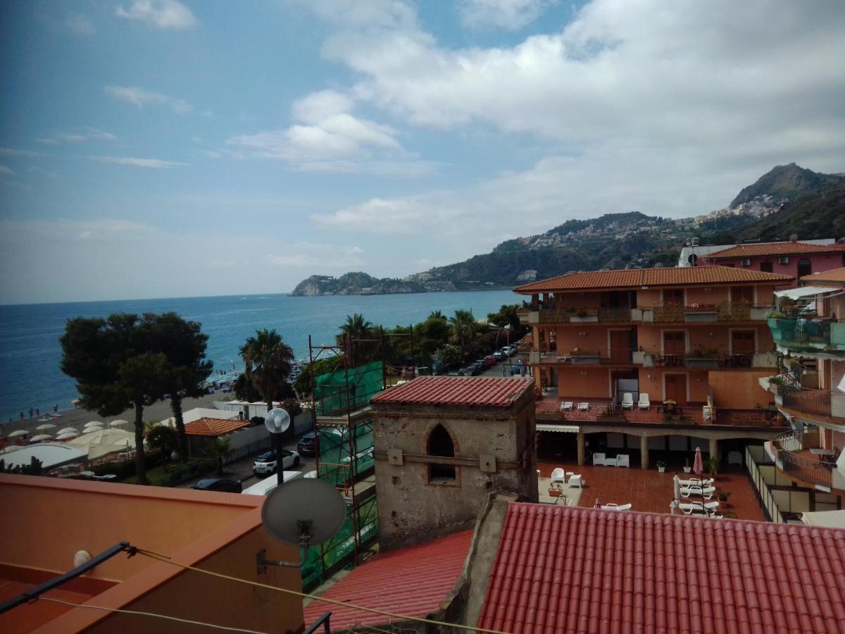 Vacanza Taormina Mare Mazzeo Exterior foto